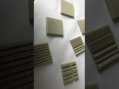 Céramique à haute tension d'oxyde d'aluminium avec la tension claque de 20 KV/mm