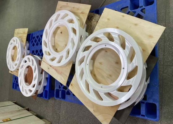 Densité 3,8-3,9 G/cm3 Résistance à la flexion 400 MPa Al2O3 céramique pour résistance à l'usure élevée pour le module de puissance