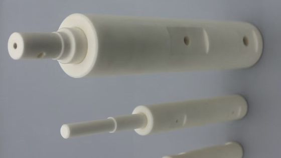 Constante diélectrique 14 KV/mm 9,6 céramique d'oxyde d'aluminium de qualité industrielle