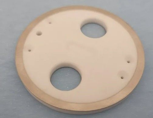 Métallisation céramique pour l'optoélectronique à micro-ondes