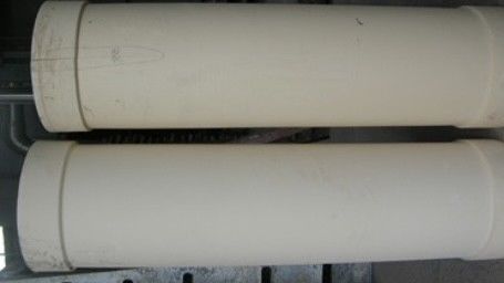 Tubes en céramique à pression isostatique de grande taille 99,7% Al2O3 de haute pureté Tubes en céramique résistantes à l'abrasion et à la corrosion