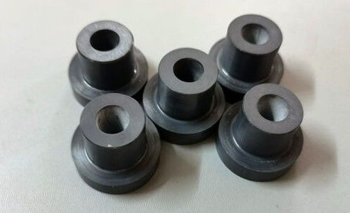 Résistance à l'usure élevée borne en céramique au nitrure de silicium Forte flexion pour le soudage Turbine balde et élément chauffant