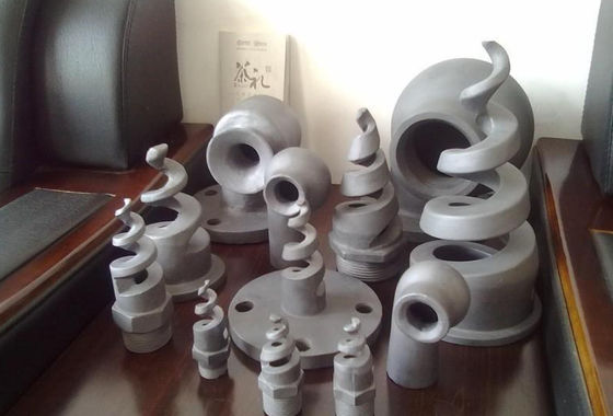 La spirale sic en céramique de céramique de carbure de silicium équipent la bonne résistance à l'usure d'un gicleur