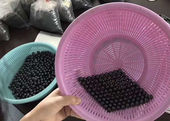 Boule SI3N4 en céramique avec la résistance diélectrique 18-20 KV/Mm de la résistance d'isolation 1012-1014 Ω.Cm