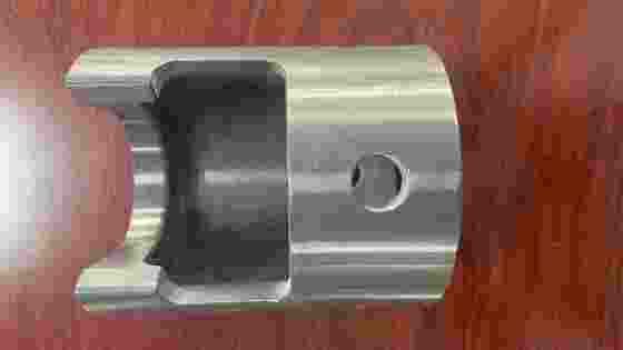 Machining de haute précision Céramique au nitrure de silicium personnalisée peut être utilisée pour l'industrie des roulements, l'industrie chimique et l'industrie des vannes