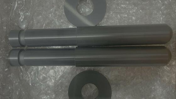 Les tubes de protection contre les thermocouples Si3N4 avec une résistance à haute température, qui conservent une résistance et une dureté élevées même à des températures élevées de 1200 °C peuvent fournir une mesure rapide et précise de la température